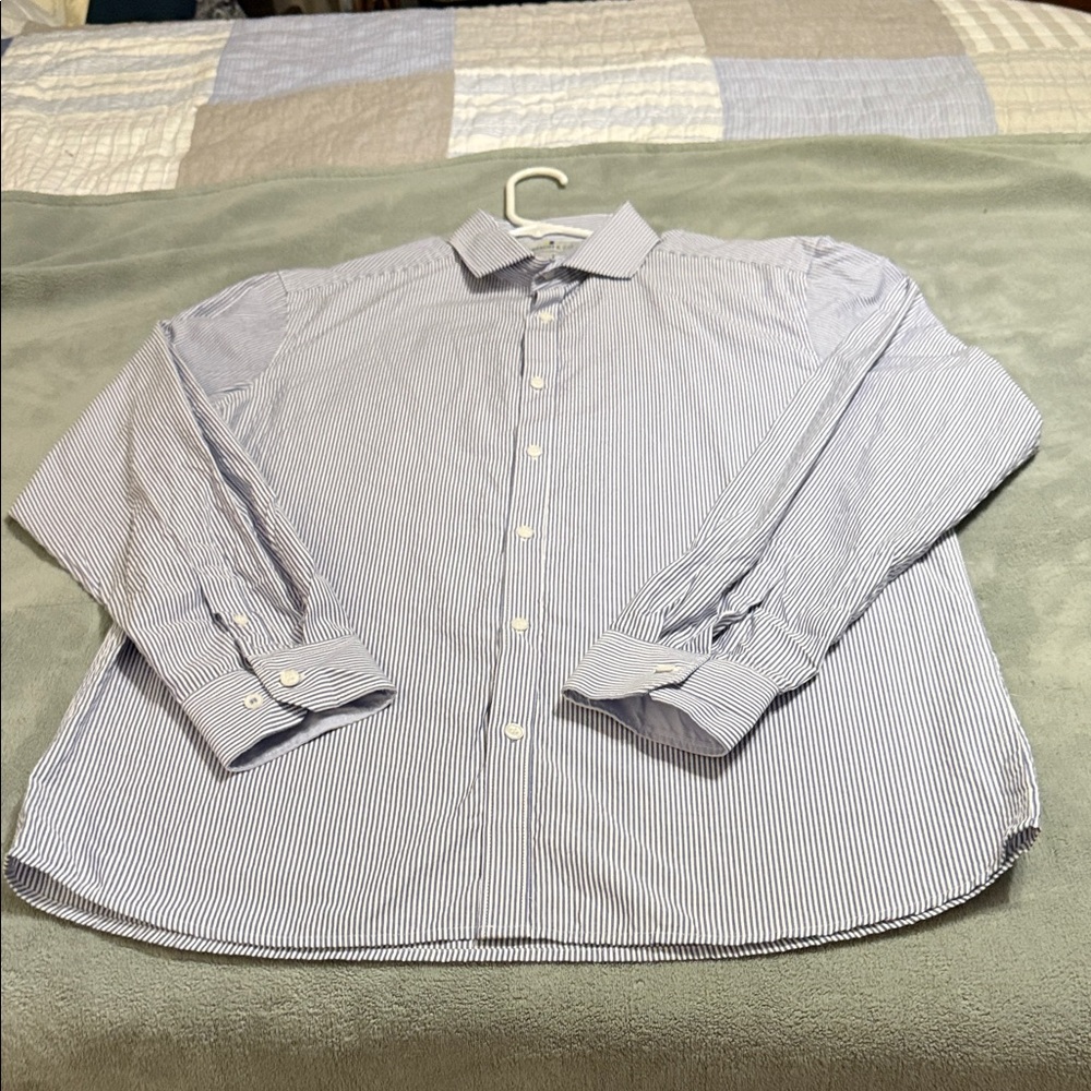 Men's Blue Striped Dress Shirt: EXCELLENT CONDITION